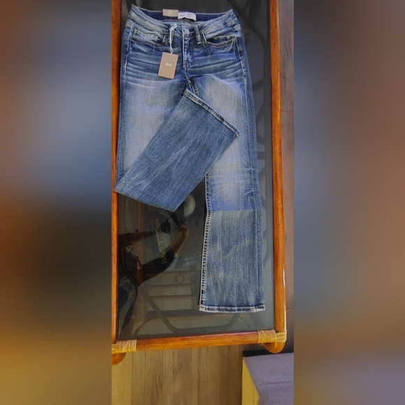 BKE STELLA, Bootcut, Low  Rise, Slim Fit Denim Jean's. - Picture 3 of 13